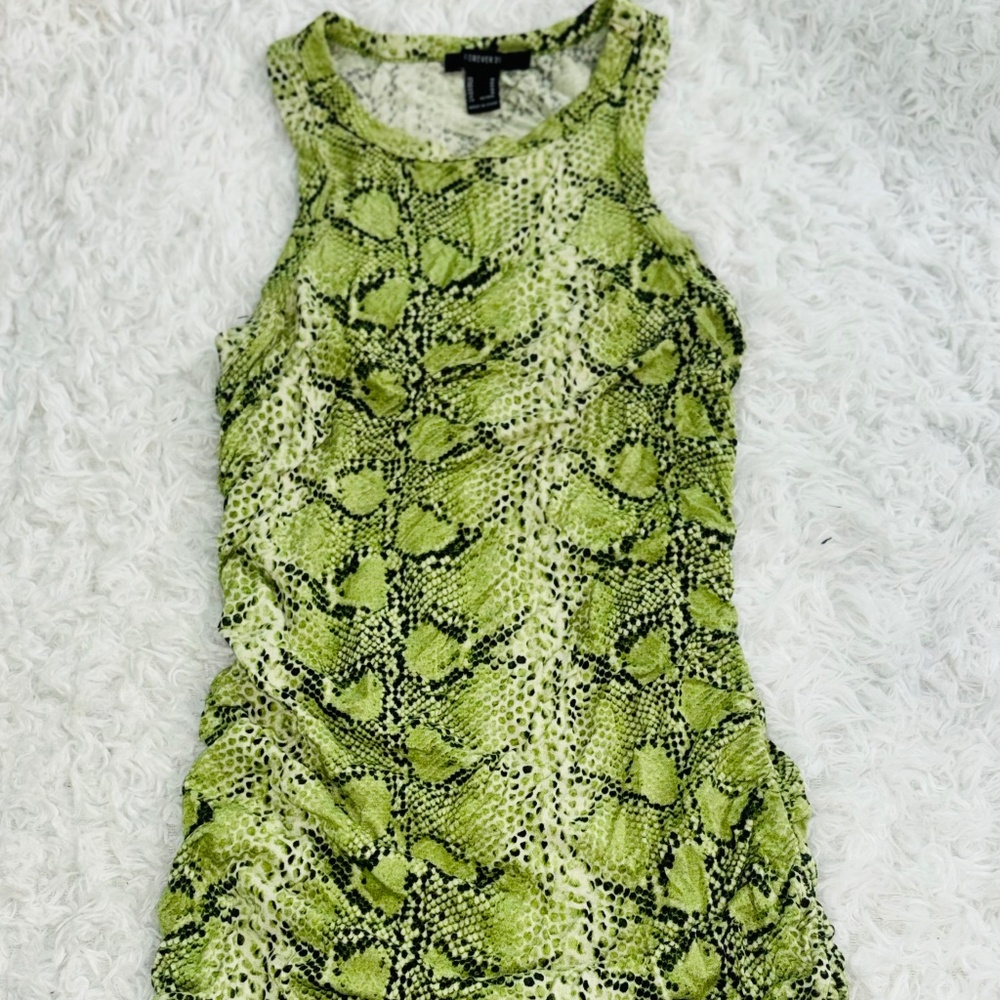 Forever21 Green & Black Snake Skin MIDI Dress (Size: M)